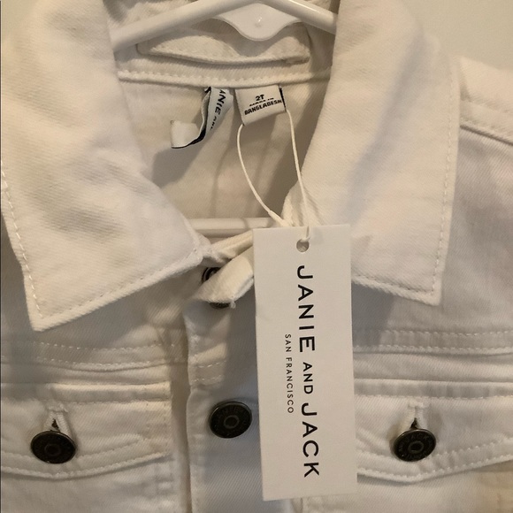 Janie and Jack NWT white denim jacket - Picture 3 of 9